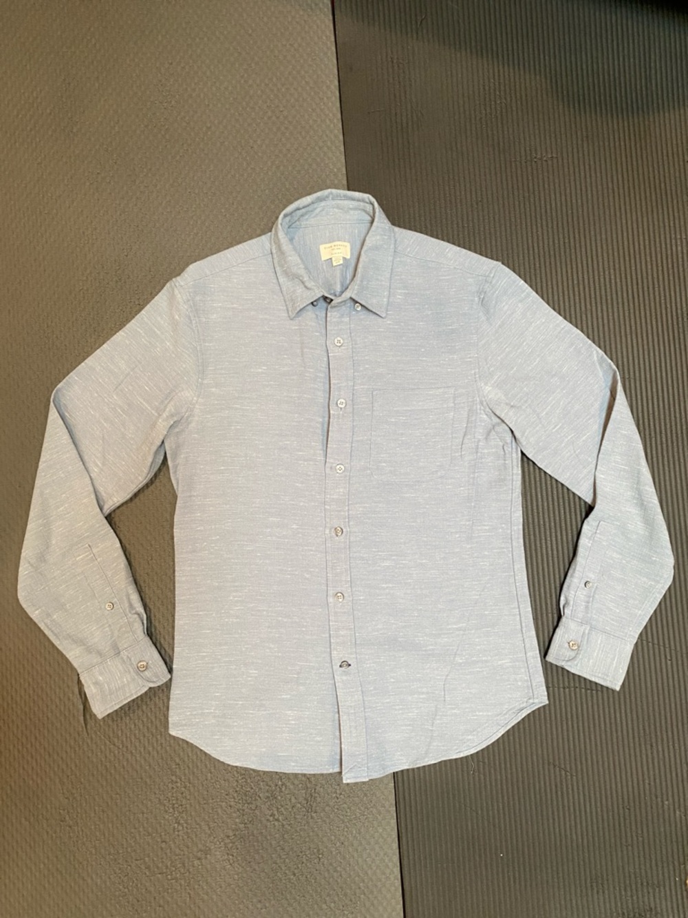 Club Monaco Men’s Light Blue Button Up Long-Sleeve Shirt, Small
